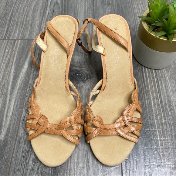 AEROSOLES Shoes - Aerosoles strappy sandal heels